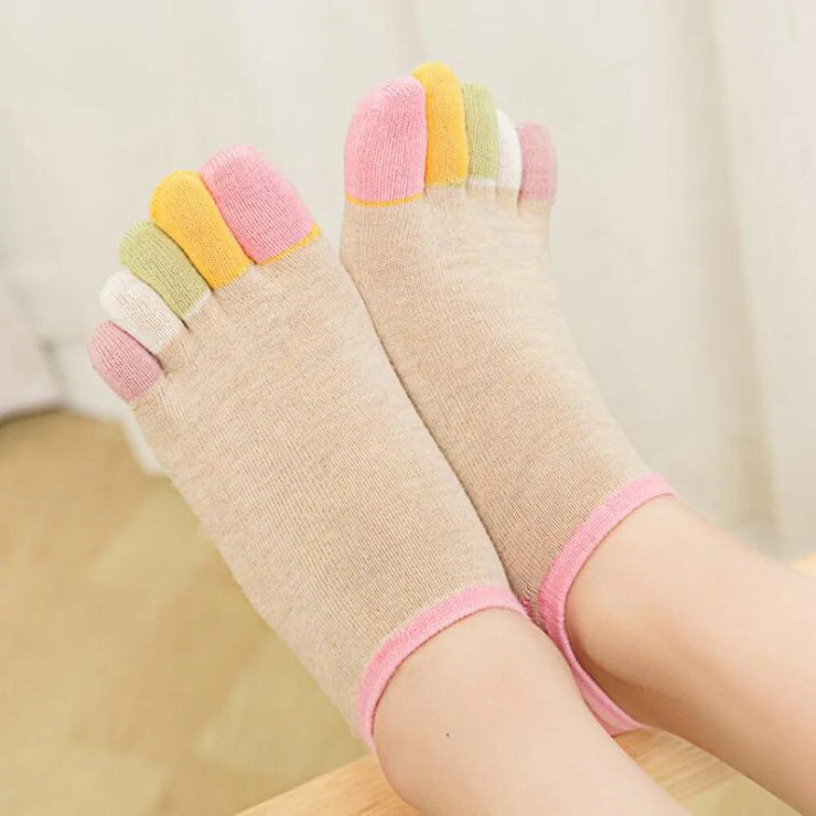 Chaussettes de Yoga : Alliez Confort, Équilibre et Style pour Une Pratique Améliorée !